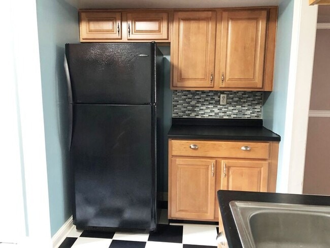 Building Photo - 226 Charles St