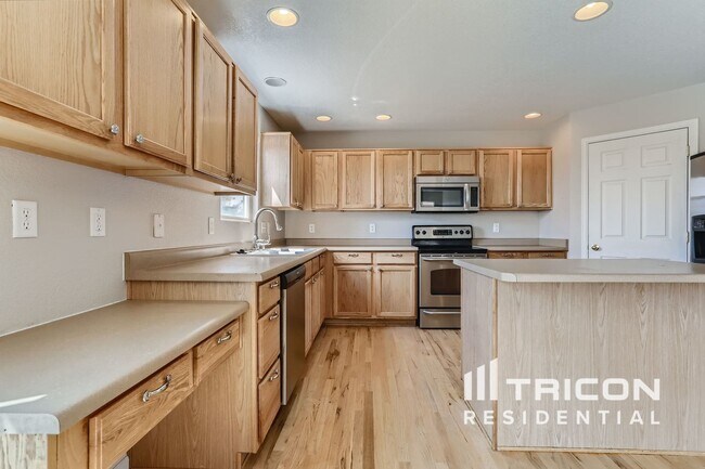 Building Photo - 10191 Altura St