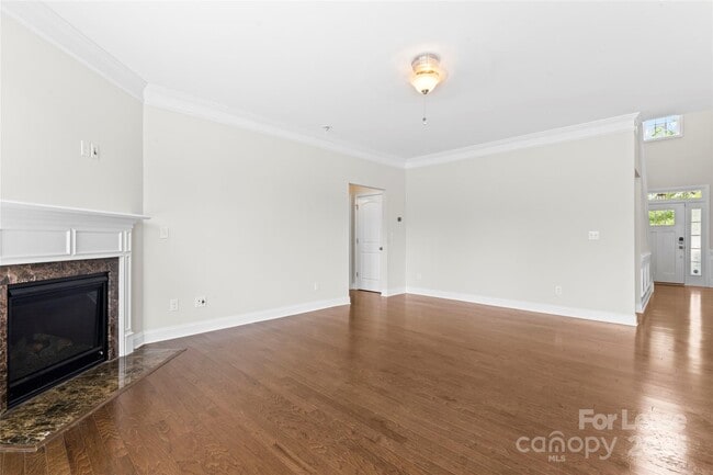 Building Photo - 1037 Jack Pine Rd