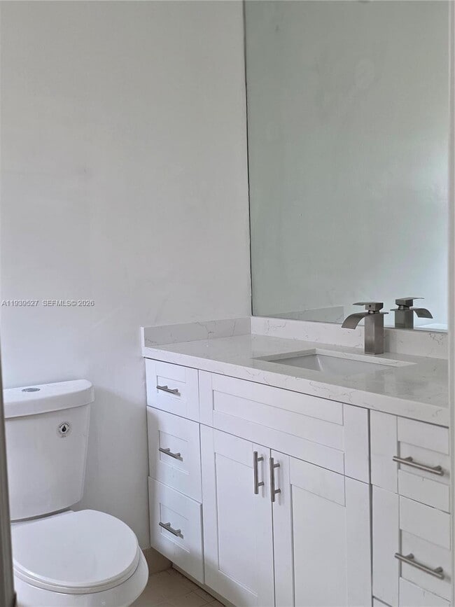 Building Photo - 2924 SW 26th St