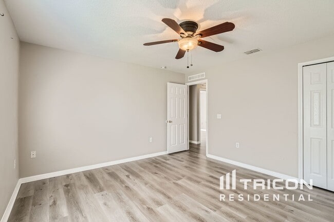 Building Photo - 17017 Lixberry Way