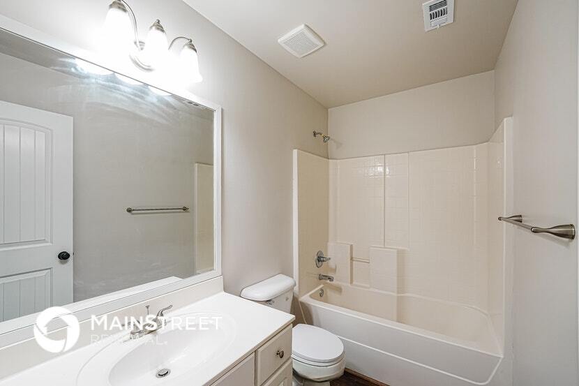 Building Photo - 165 Creekstone Tr