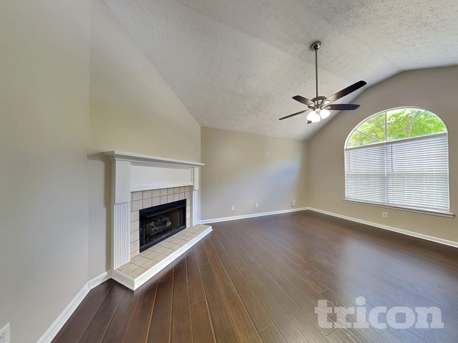 Building Photo - 760 Country Lake Ct