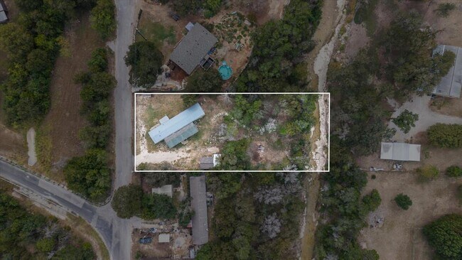 Building Photo - 1611 San Gabriel Ranch Rd