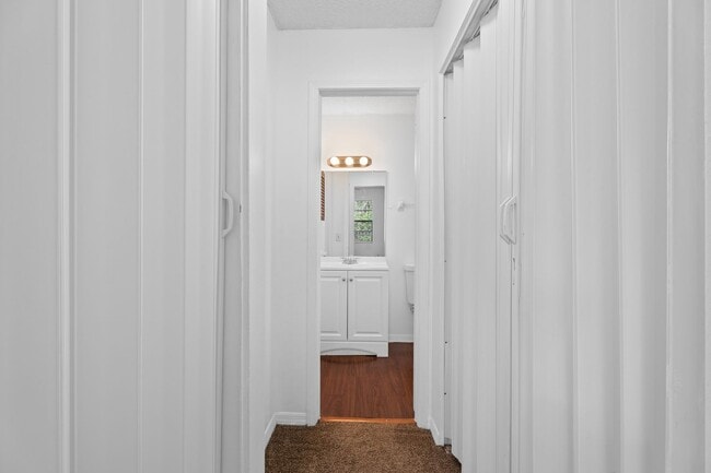 Building Photo - 476 Lombard St