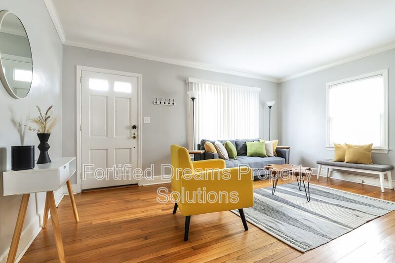 Building Photo - 3021 Sourwood Rd