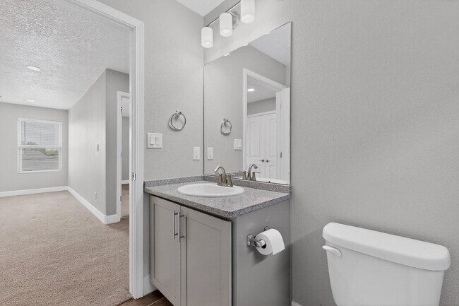 Building Photo - 5603 Linq Ct NE