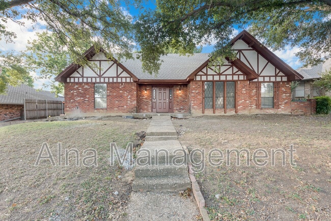 Primary Photo - 1005 Canadian Cir