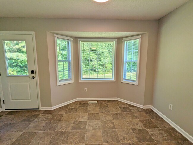 Building Photo - Lonesome Wind Way