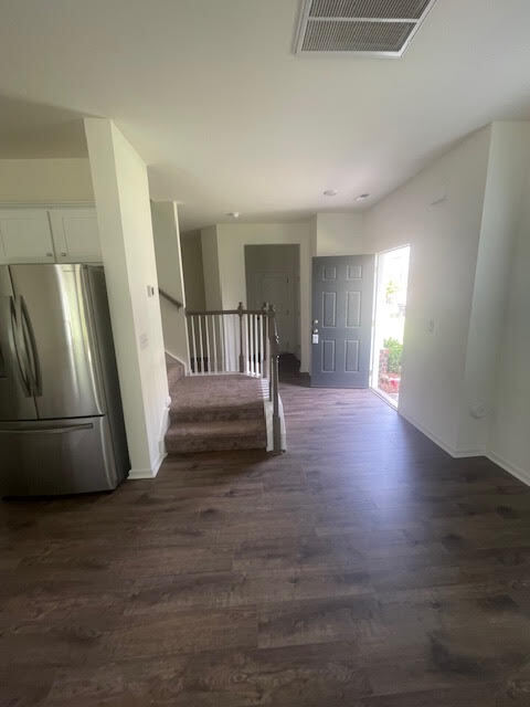 Building Photo - Spacious 3-Bedroom, 2.5-Bath Home in a Gre...