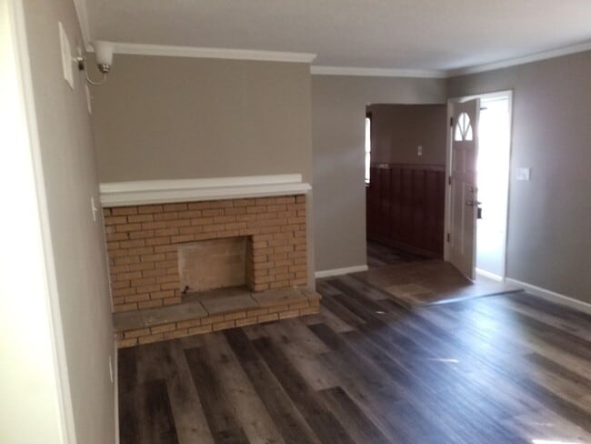 Building Photo - Coming Soon! South KC SF