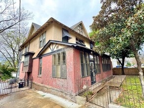 Building Photo - Historic Large Beautiful midtown home near Rhodes College available for Rent!