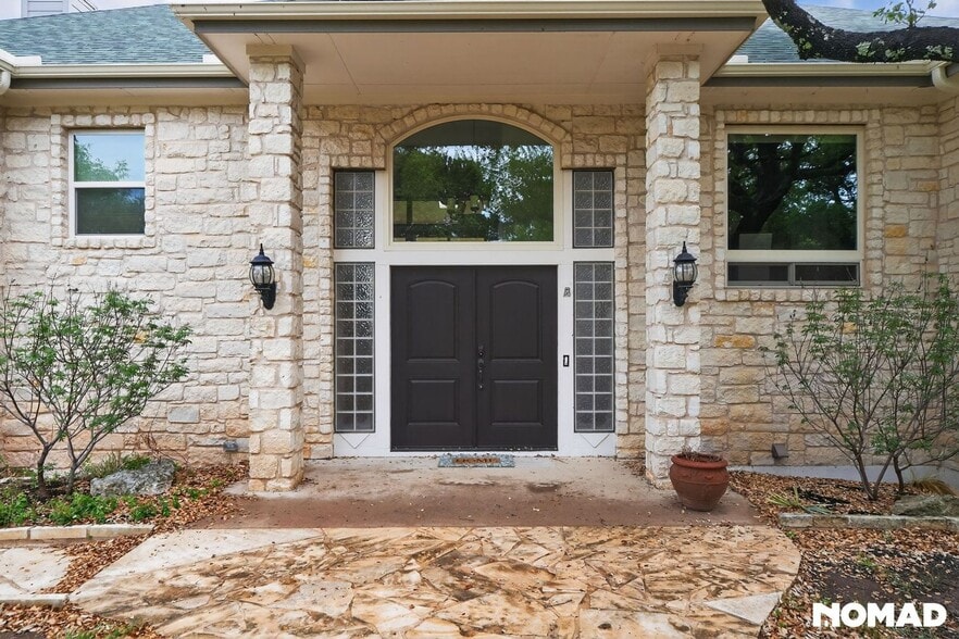 Building Photo - 13217 N Ridge Cir