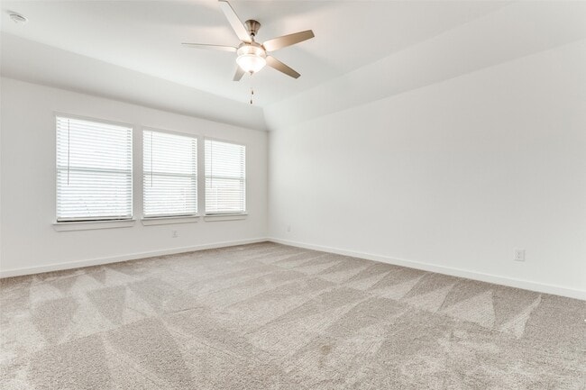 Building Photo - 4923 Bellhurst Dr