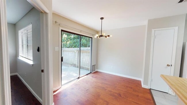 Building Photo - 11803 Lochridge Dr