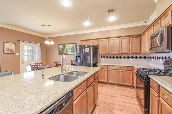 Building Photo - 21706 Owl Canyon Dr
