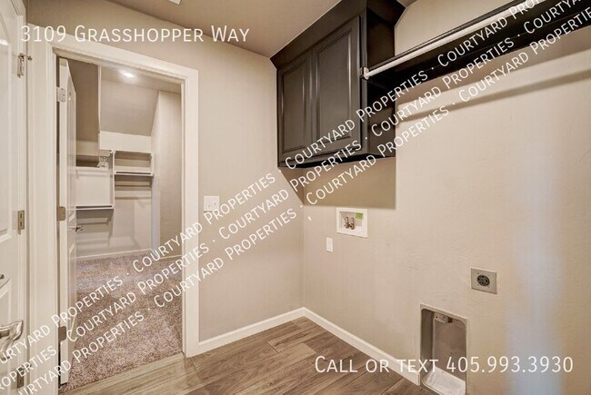 Building Photo - 3109 Grasshopper Wy