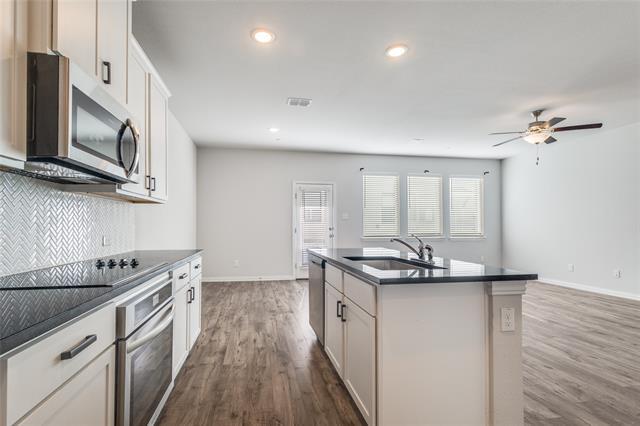 Building Photo - 1118 Houston Wy