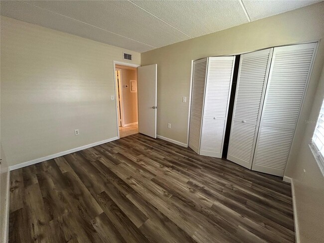 Building Photo - 119 Cypress Ct