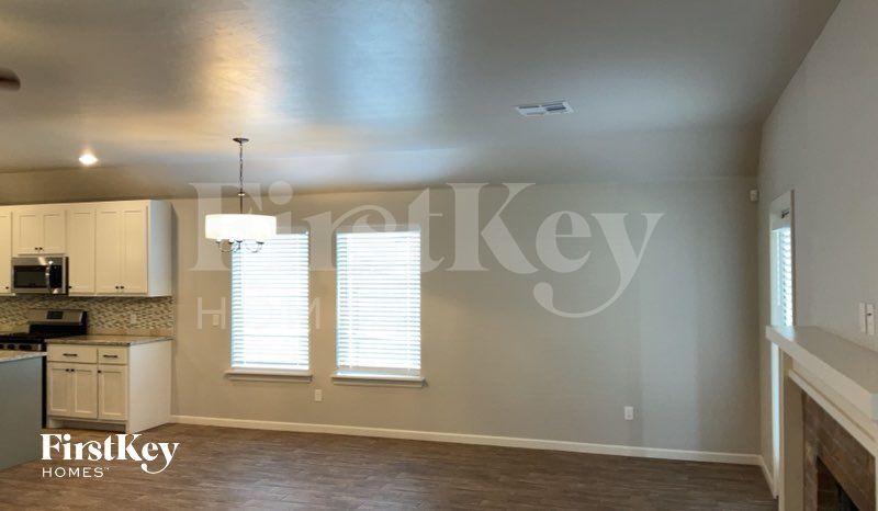 Building Photo - 16716 Doyle Dr