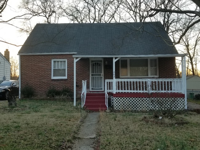 Building Photo - 342 Poplar St