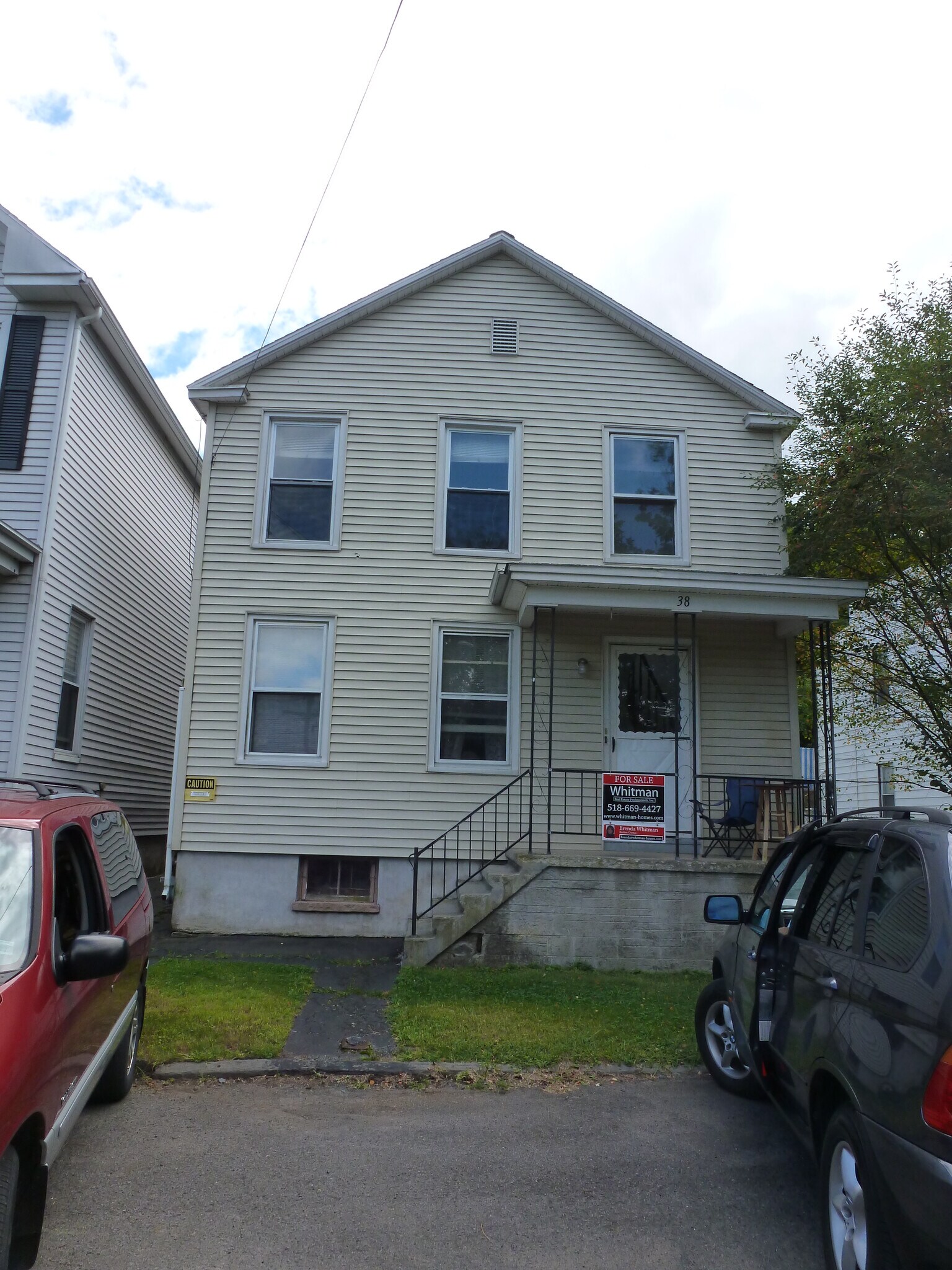 Building Photo - 38 Erie St