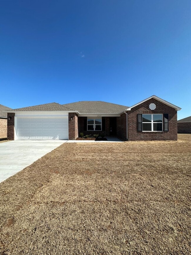Building Photo - *Pre-leasing* Four Bedroom | Two Bath Home...