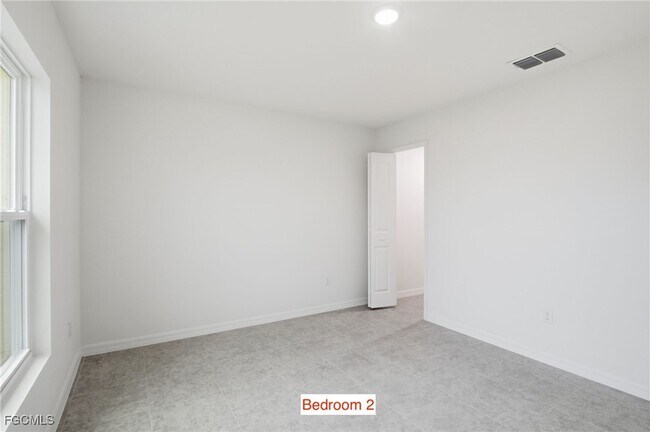 Building Photo - 3418 20th St SW