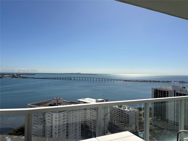 Building Photo - 218 SE 14th St