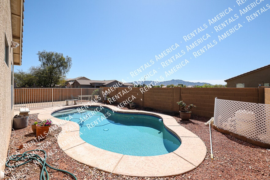 Building Photo - 4635 W Burgess Ln