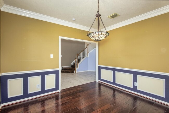 Building Photo - 6219 Surfside Ln