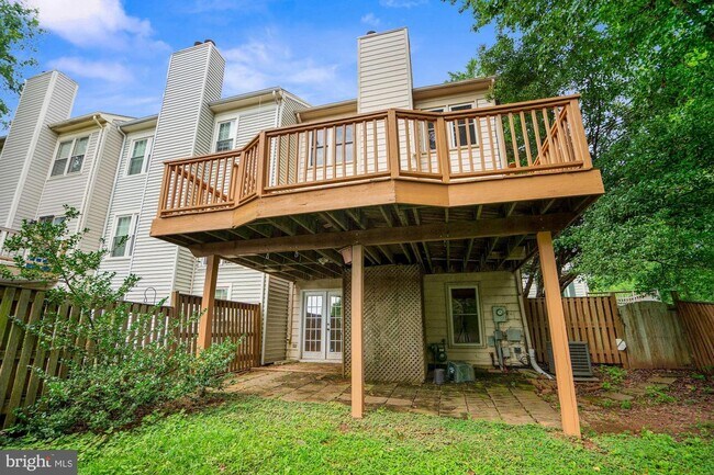 Building Photo - 5136 Glen Meadow Dr