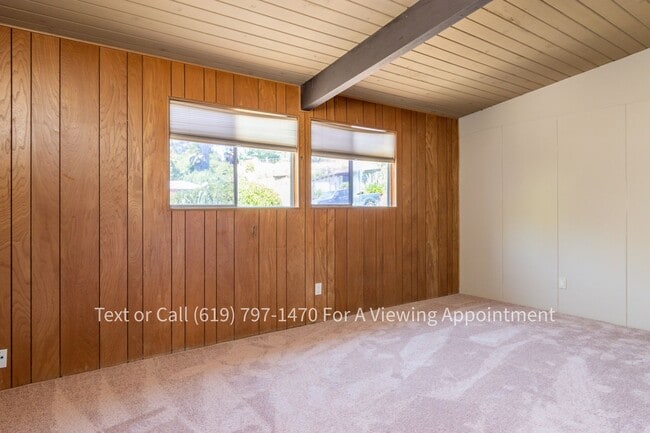 Building Photo - Nice Large 3 Bedroom, 2 Bath House