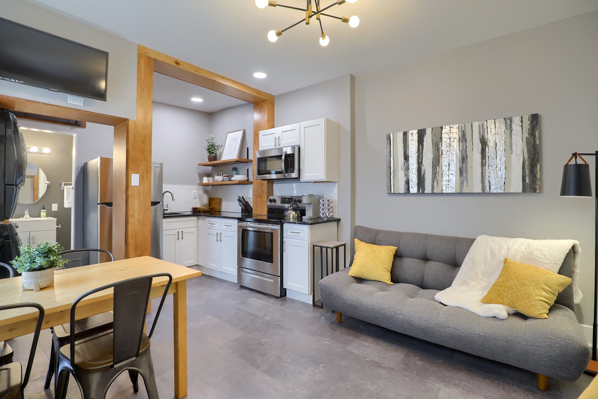 Building Photo - 22 N Broad St