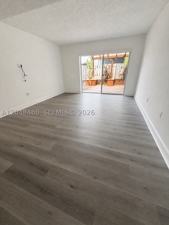 Building Photo - 1175 NW 123rd Pl