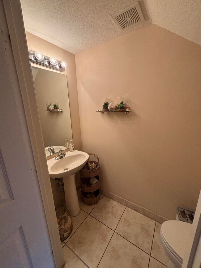Building Photo - 16169 Poppy Seed Cir