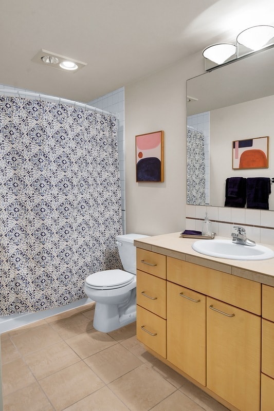 Building Photo - 5001 California Ave SW