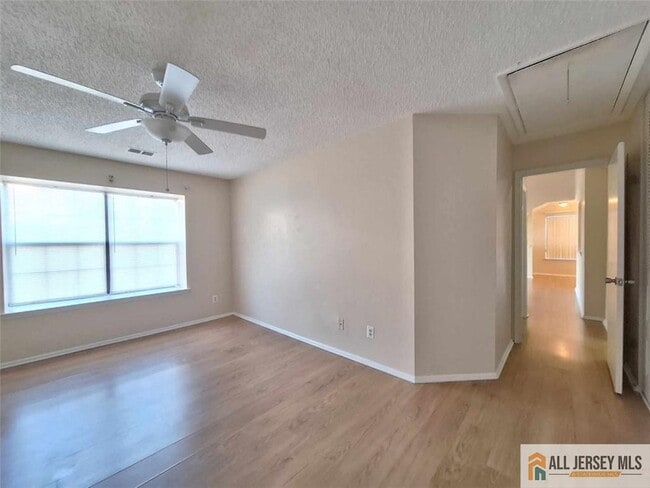 Building Photo - 511 Sunshine Ct