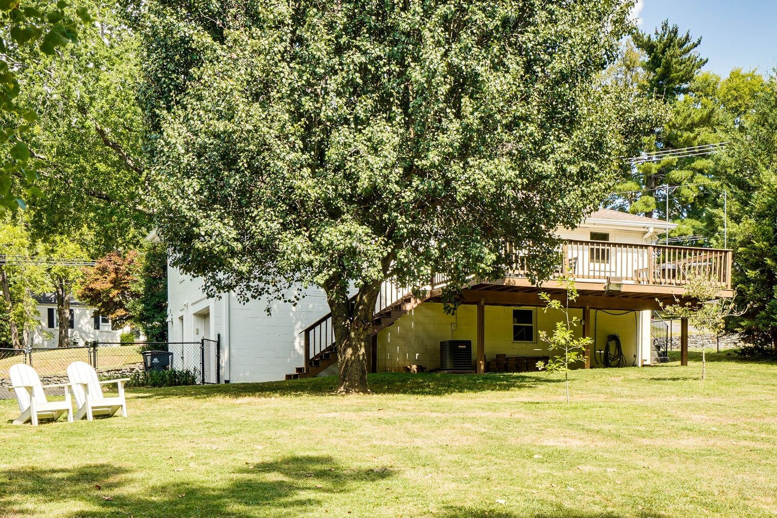 Building Photo - 631 Watsonwood Dr