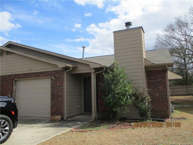 Primary Photo - 5575 Robmont Dr