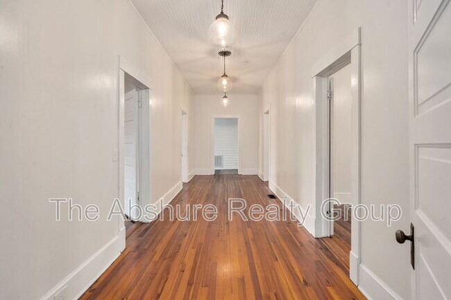 Building Photo - 362 Chalybeate Rd