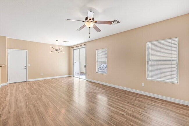 Building Photo - 3828 E Jasper Dr