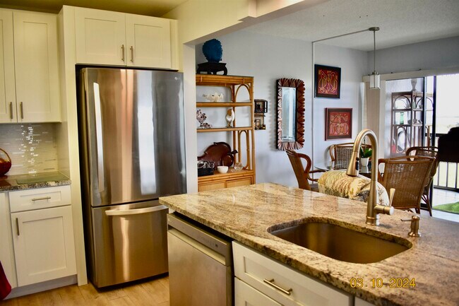 Building Photo - 15 Cartagena Ct