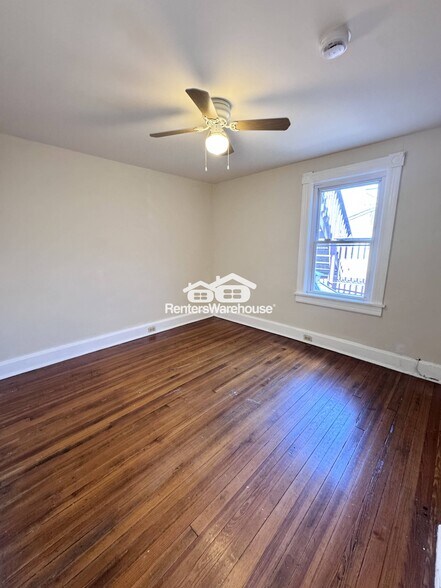 Building Photo - 1802 Gough St