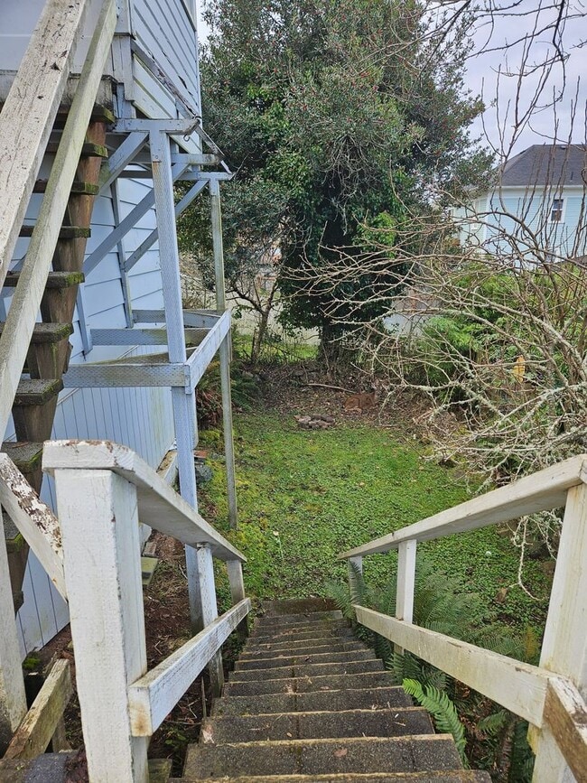 Building Photo - Quaint2 Bedroom House For Rent!