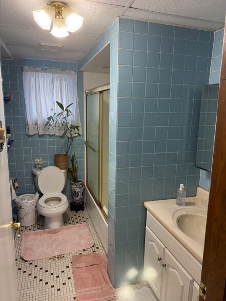 Building Photo - 13 Cottage St