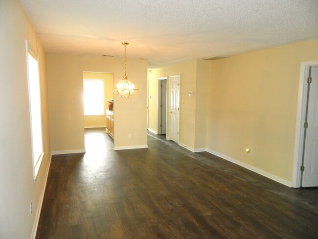 Building Photo - 71 Tiburon Trail