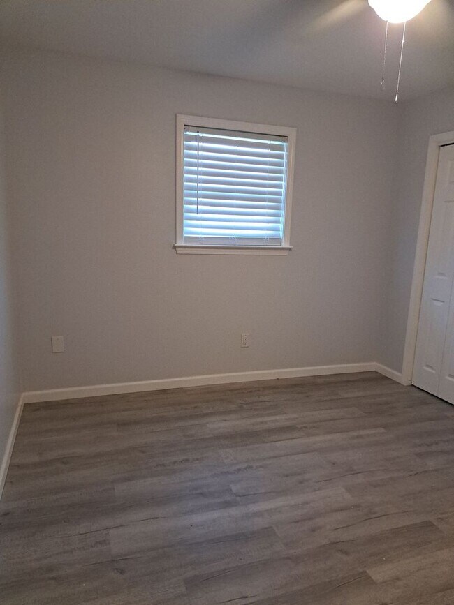 Building Photo - 4828 Grimes St