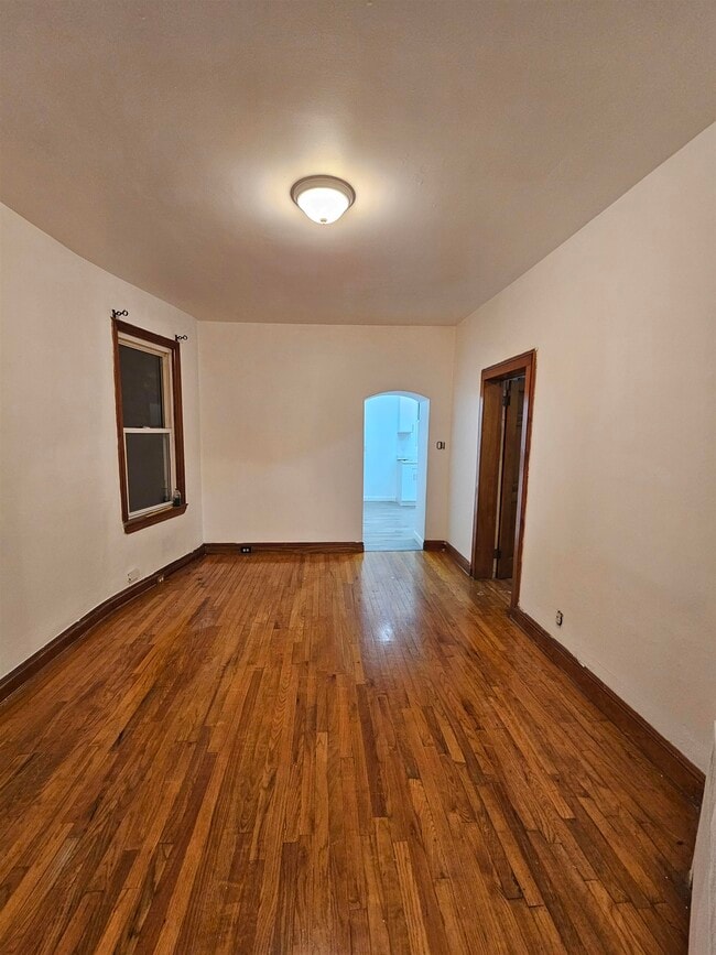 Building Photo - 7411 Park Ave