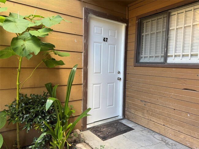 Building Photo - 9090 S Braeswood Blvd